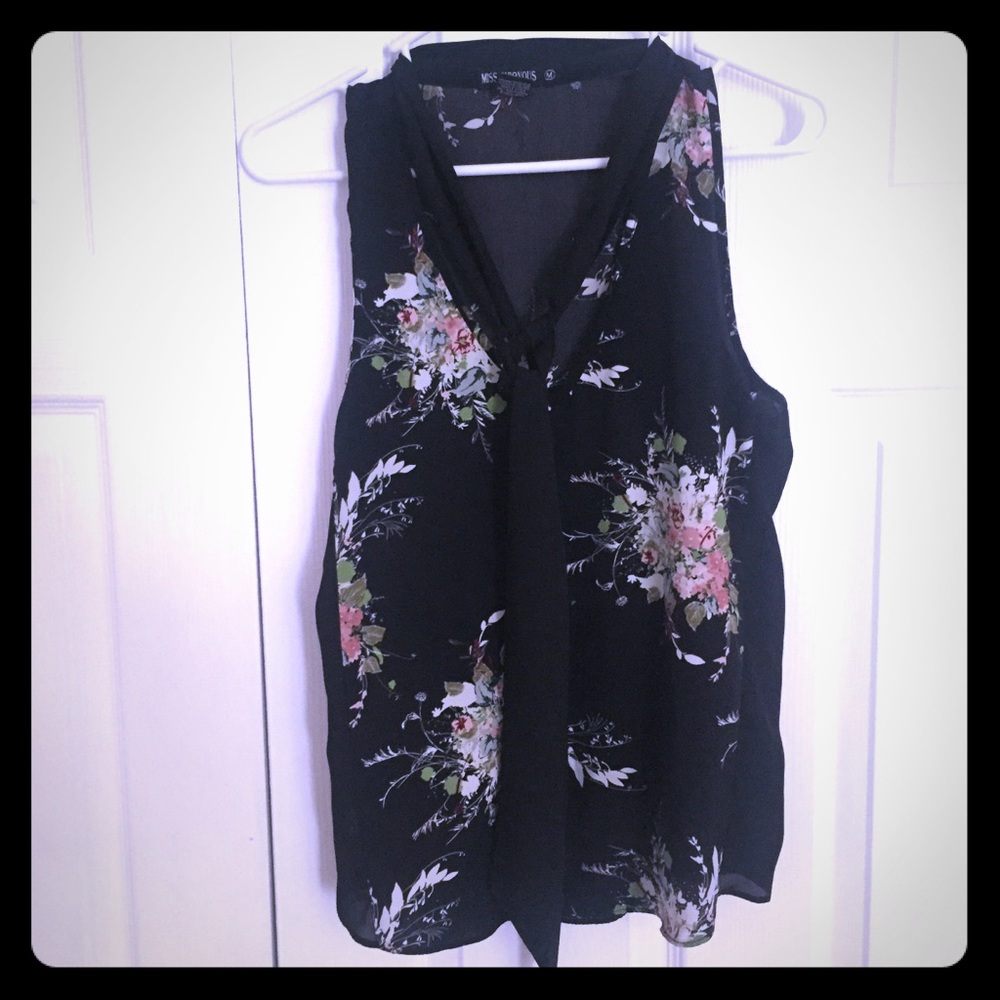 { MISS CHIEVOUS } MED blouse